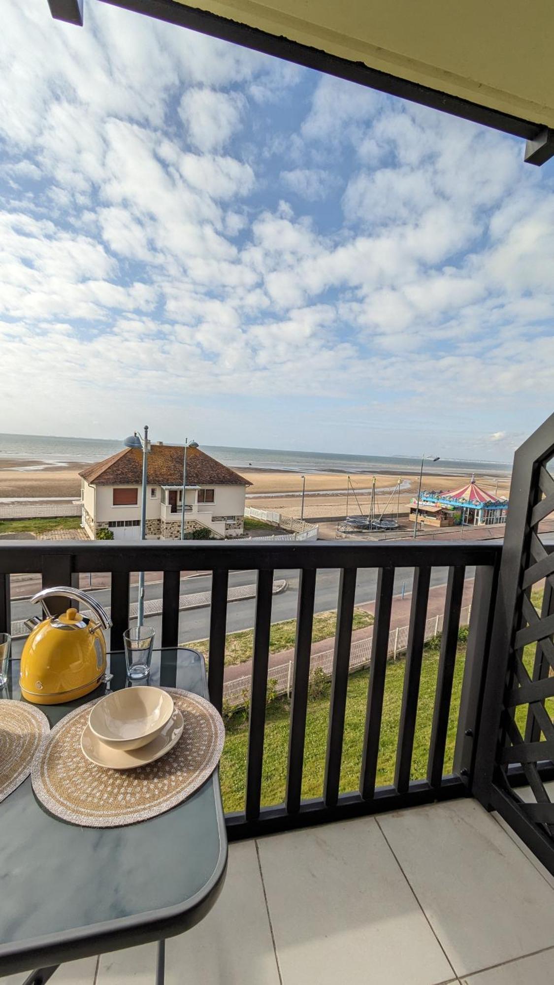 Cote Et Mer Superbe Appartement Front De Mer Wifi & Parking Villers-sur-Mer Exterior foto